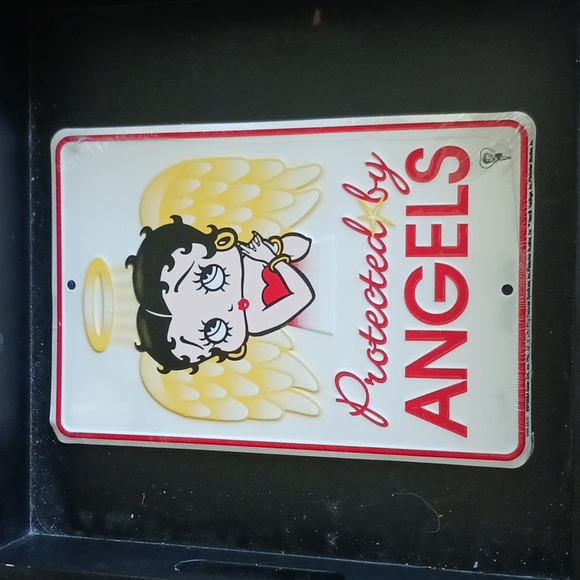 2 Vintage Betty Boop tin signs - Picture 3 of 3
